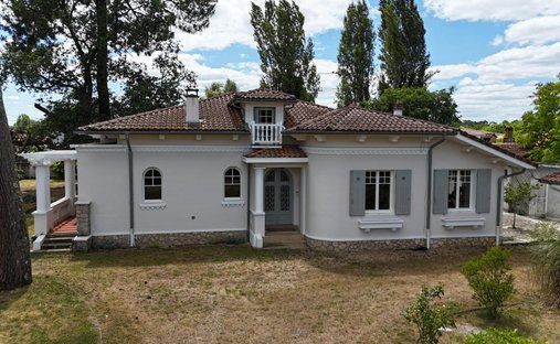 House in Bourg Neuf, Mont-de-Marsan, France 1