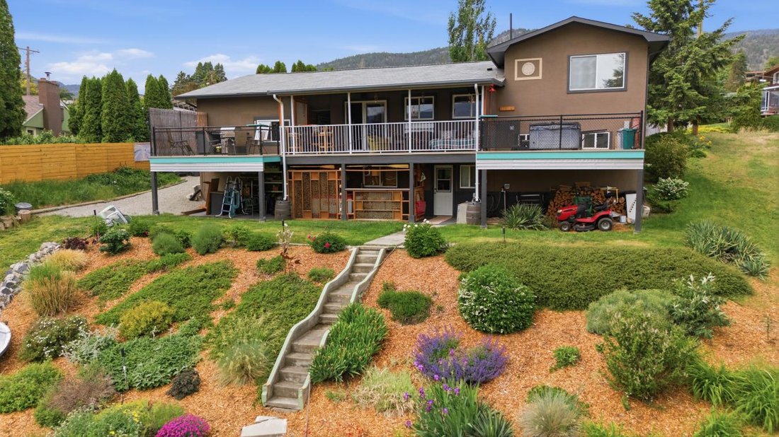 House in Penticton, British Columbia, Canada 5 - 18304298