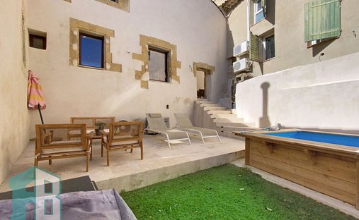 Villa in Bel Air-Jasse des Bernades La Crau-Les Barettes, Salon-de-Provence, France 1