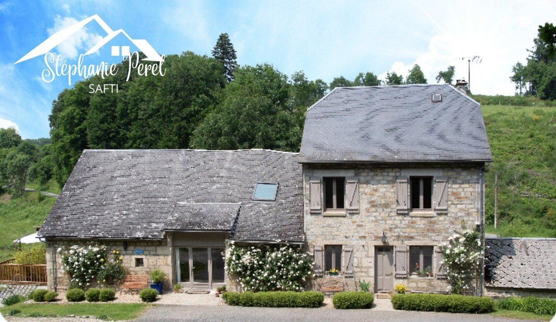 House in Gourdon-Murat, Nouvelle-Aquitaine, France 1 - 17268972