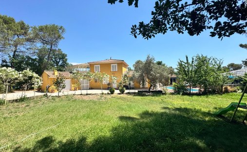 House in Périphérie Centre, Saint-Maximin-la-Sainte-Baume, France 1