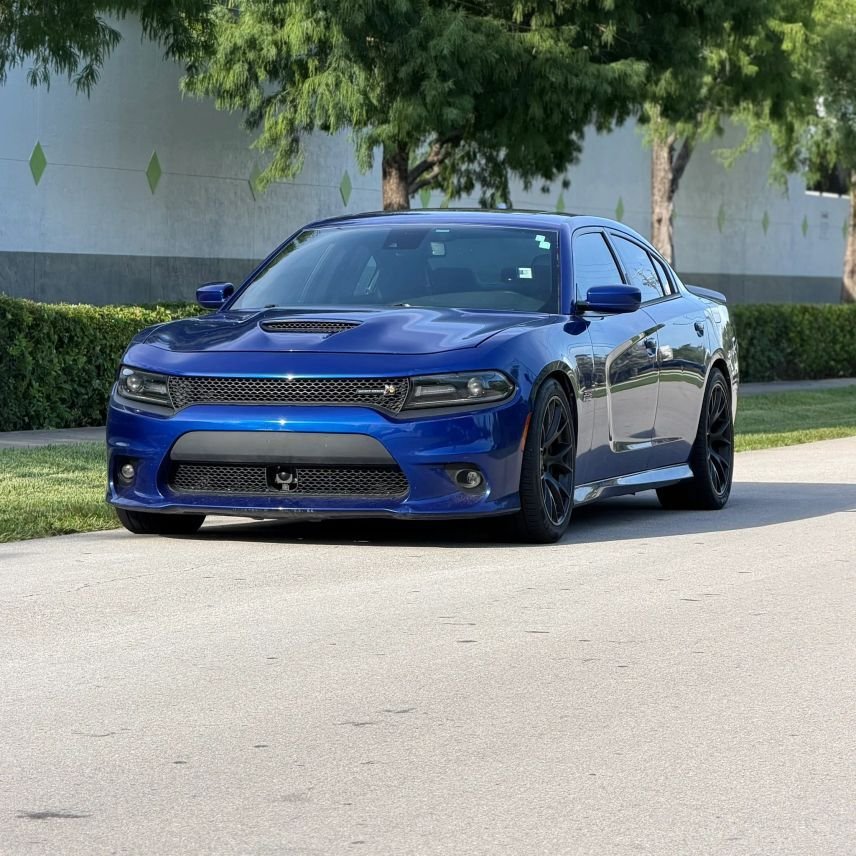 Sedan in Wilton Manors, FL, United States 1 - 18249352