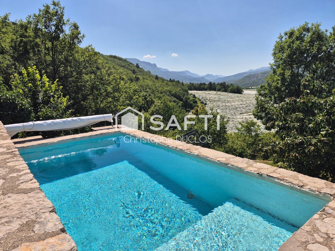 House in Quartiers Nord-Les Chaumianes-Le Thor, Sisteron, France 3 - 17685254