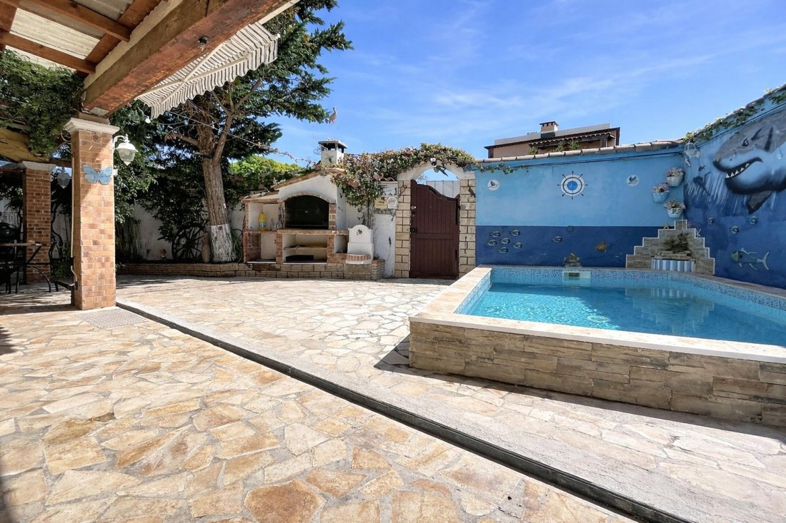 House in Le Redon, Marseille, Provence-Alpes-Côte d'Azur 1 - 16557574