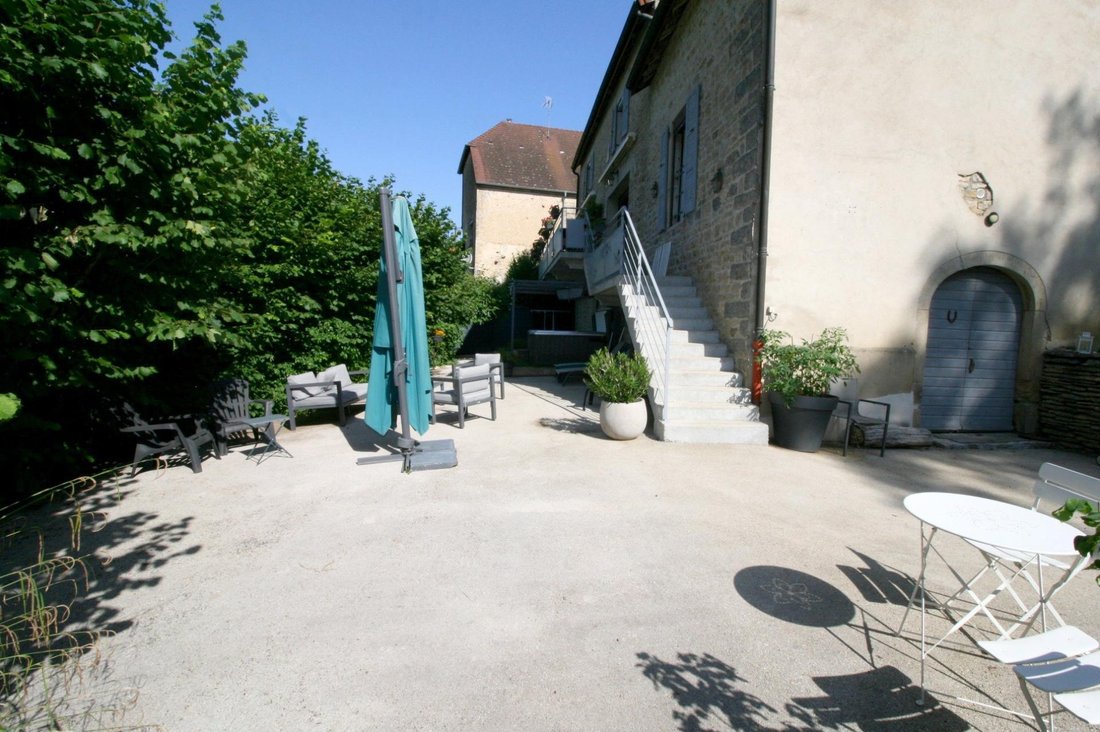 House in Arlay, Bourgogne – Franche-Comté, France 3 - 18305572