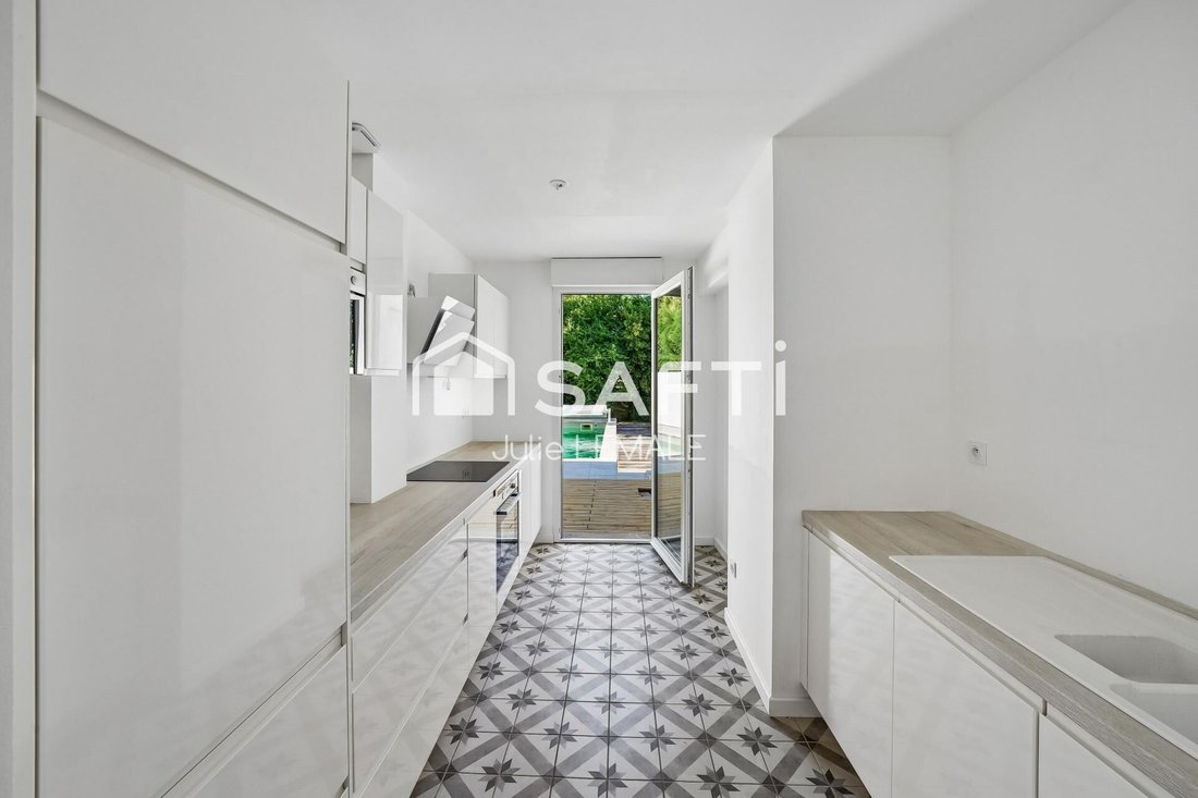 House in Talence, Nouvelle-Aquitaine, France 1 - 18305535
