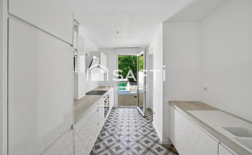 House in Talence, Nouvelle-Aquitaine, France 1