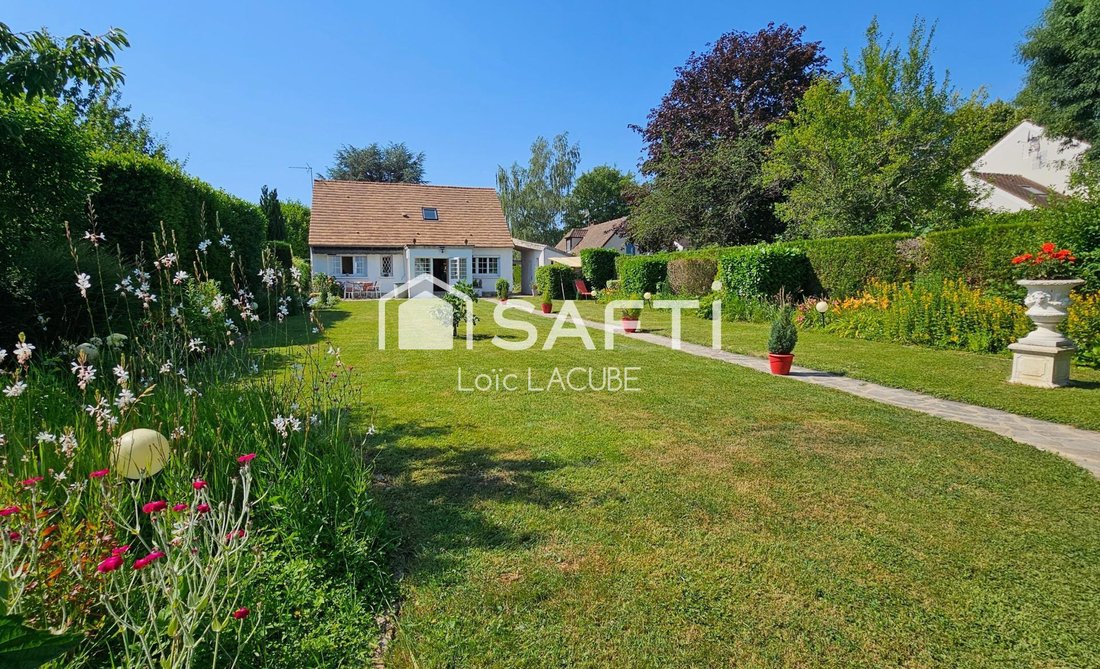 House in Villiers-Saint-Frederic, Ile-de-France, France 3 - 18233287
