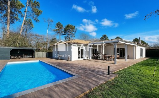 House in Ares, Nouvelle-Aquitaine, France 1
