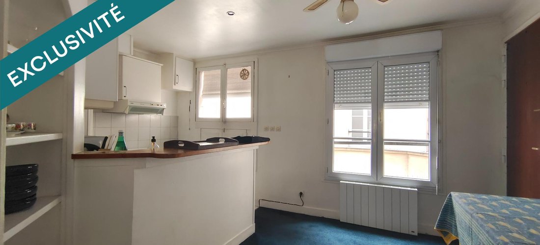 Apartment in Saint Gervais, Paris 4e Arrondissement, Paris 2 - 18305427