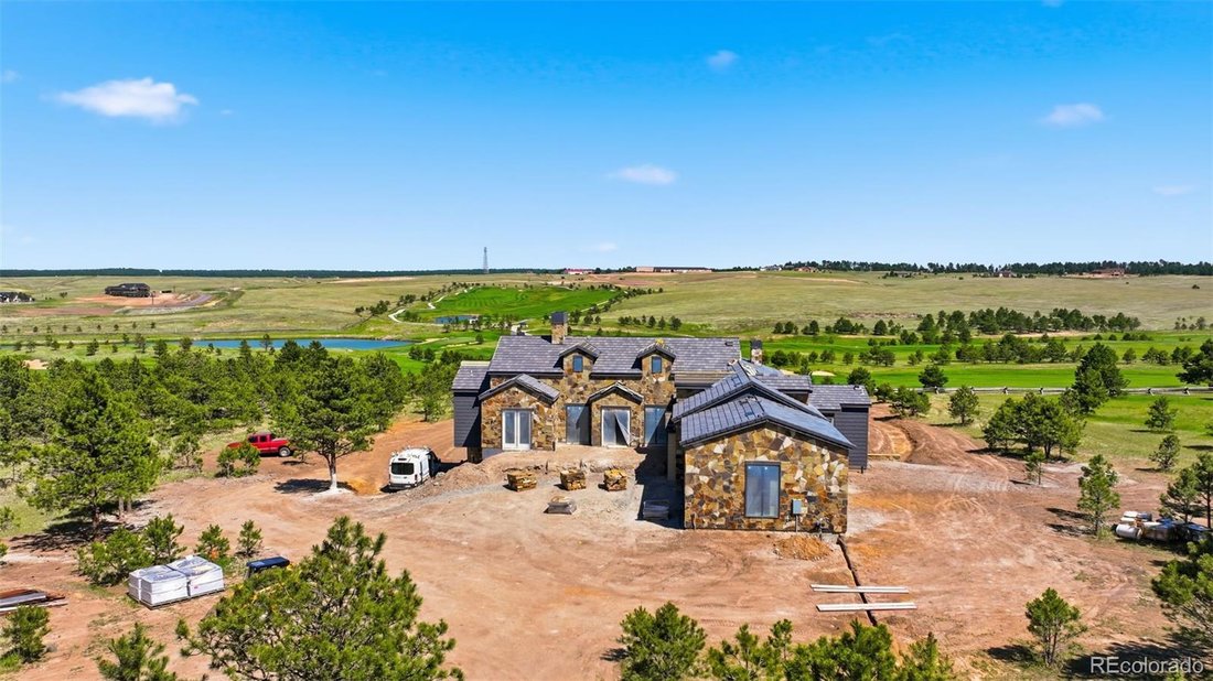 House in Colorado Springs, Colorado, United States 2 - 18304338