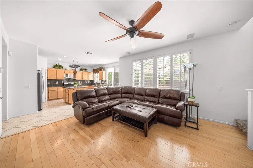 House in Irvine, California, United States 4 - 18303911