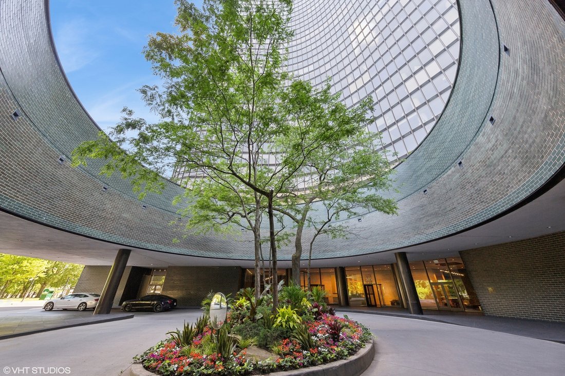 Condo in Chicago, Illinois, United States 1 - 18304550