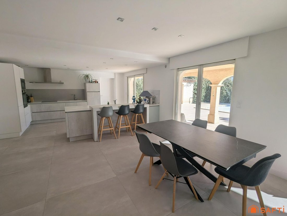 House in Centre Ville, Aigues-Mortes, France 3 - 18305542