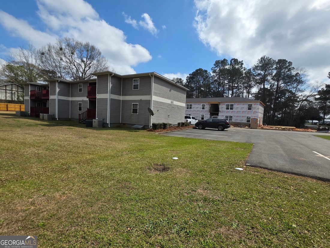 Fort Valley, Georgia, United States 4 - 18304069