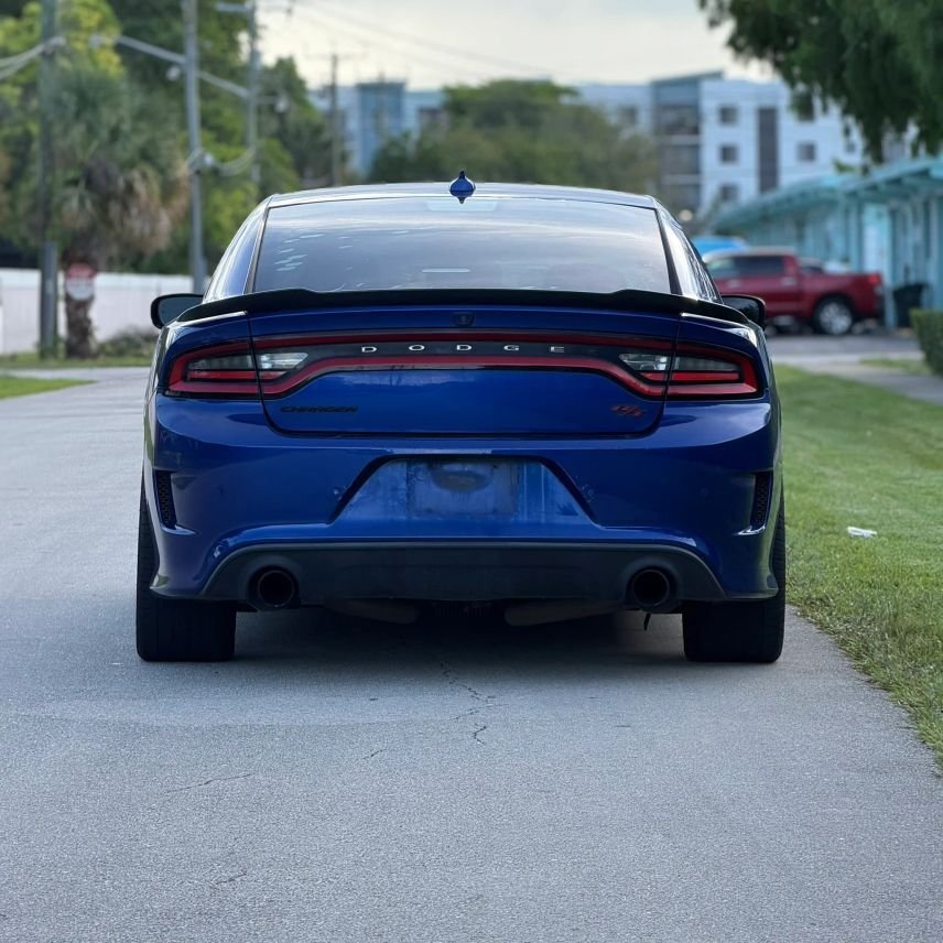 Sedan in Wilton Manors, FL, United States 5 - 18249352