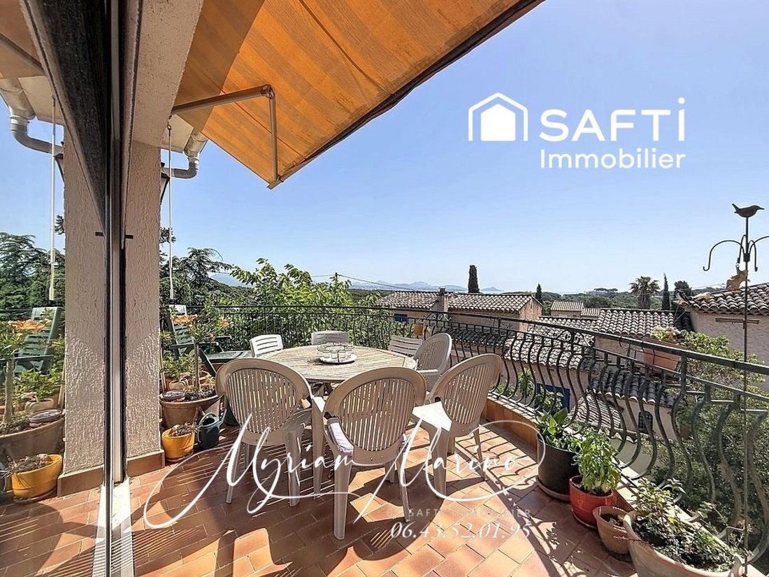 House in Frejus, Provence-Alpes-Côte d'Azur, France 3 - 18305554