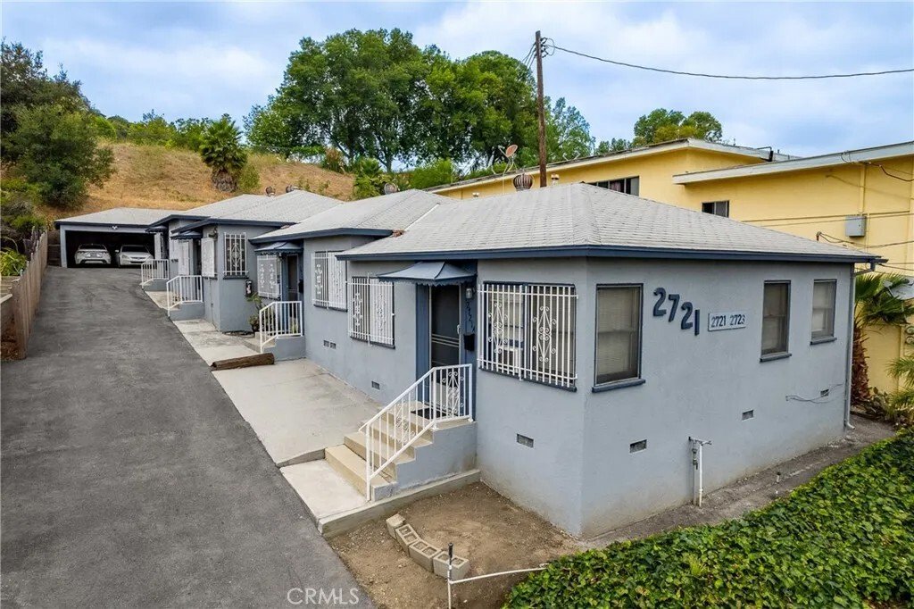 Alhambra, California, United States 2 - 18303904