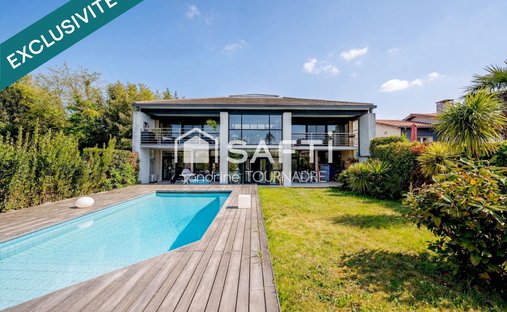 House in Jean Moulin, Le Bouscat, France 1