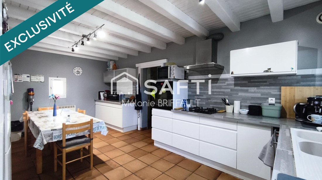 House in Saint-Mathurin, Pays de la Loire, France 5 - 18305472