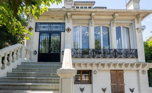 House in La Varenne, Saint-Maur-des-Fossés, France 1
