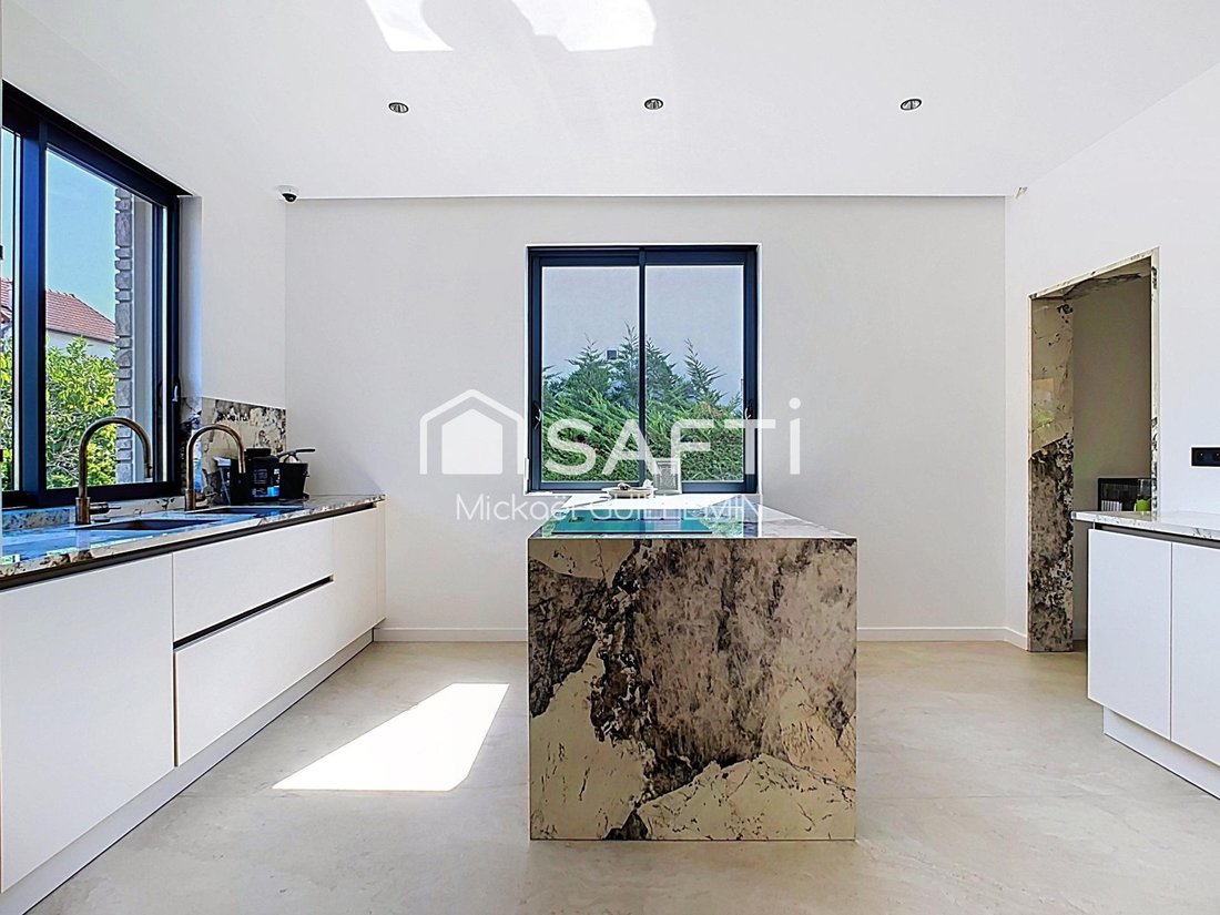 House in Le Centre, Maisons-Alfort, France 5 - 18305600