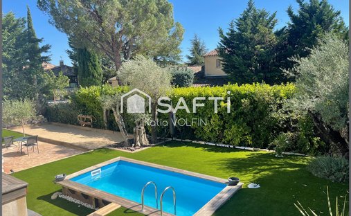 House in Les Freres-Les Cancades-Les Ginestes, Le Beausset, France 1