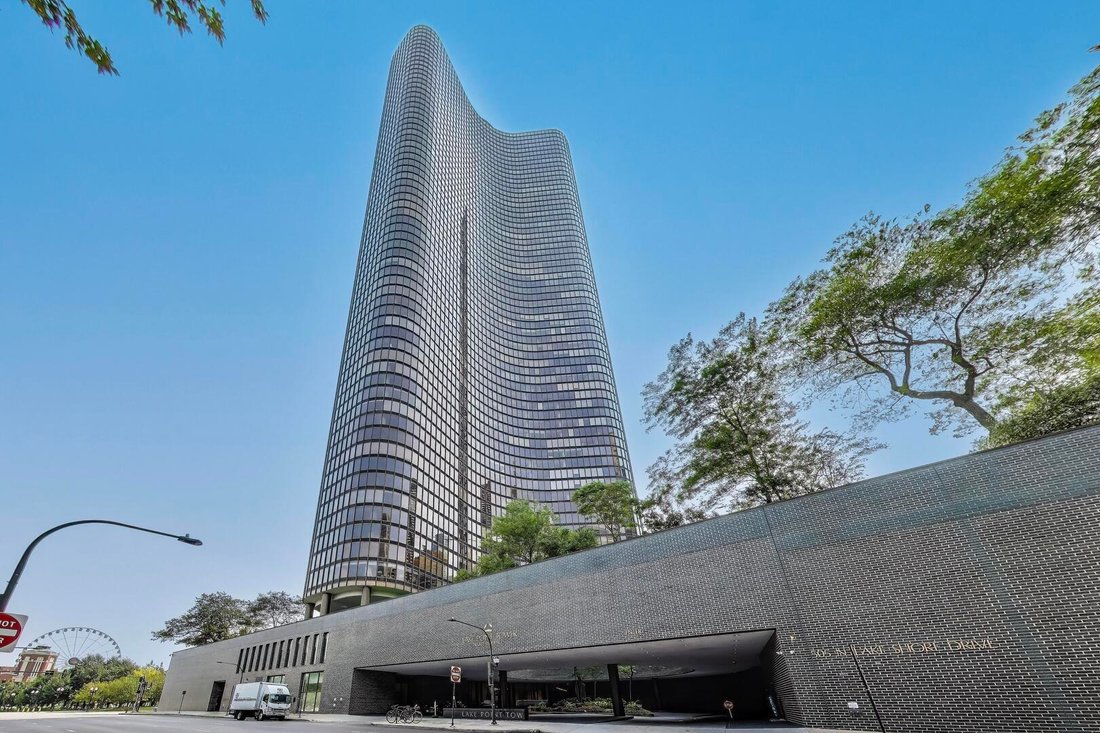 Condo in Chicago, Illinois, United States 2 - 18304550