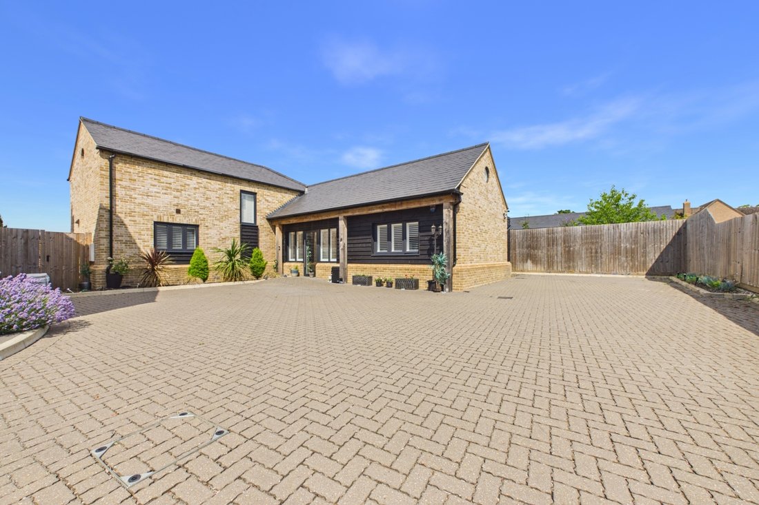 House in Sutton, England 2 - 17135098
