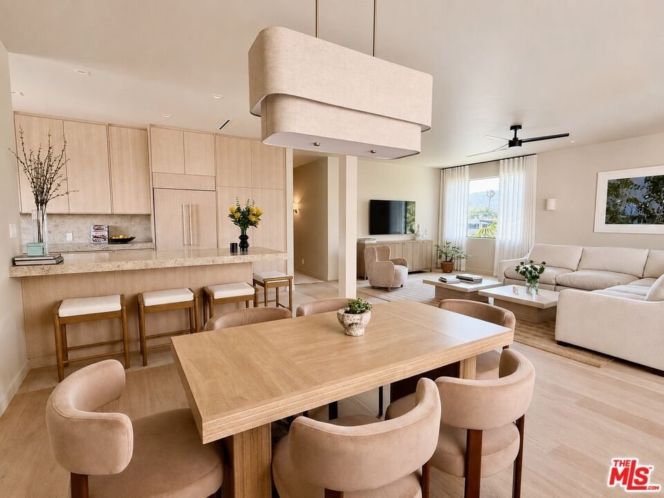 Condo in West Hollywood, California, United States 1 - 18304635