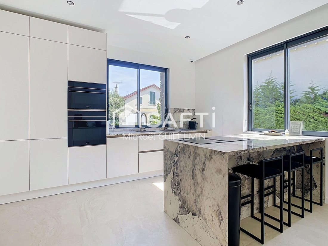 House in Le Centre, Maisons-Alfort, France 4 - 18305600