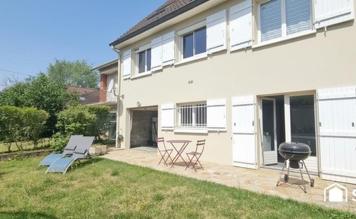 House in Centre Tilleuls-Fauvettes, Bures-sur-Yvette, France 1
