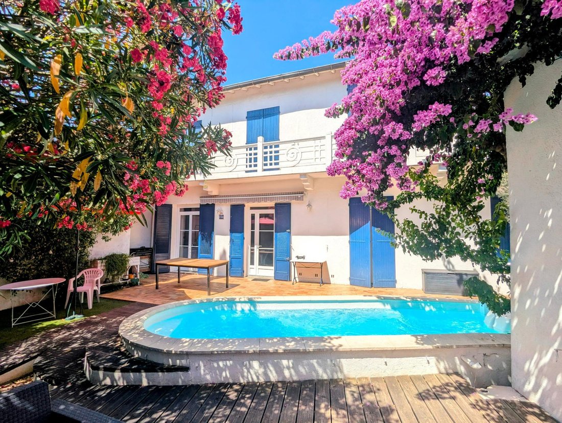 House in Capouchiné, Nimes, France 1 - 17069163