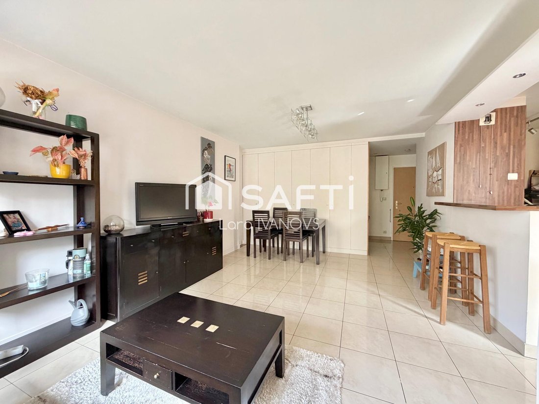 Apartment in Peri, Joinville-le-Pont, France 3 - 18305614