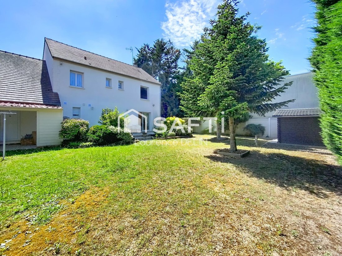 Maison à Maubuisson-Bourseaux-Saint Prix, Saint-Ouen-l'Aumône, France 1 - 18305474