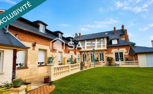 House in Coucy-le-Chateau-Auffrique, Hauts-de-France, France 1