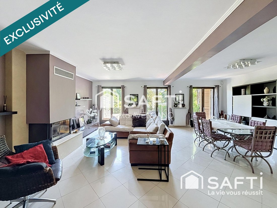 House in Drancy Centre, Drancy, France 2 - 18305417