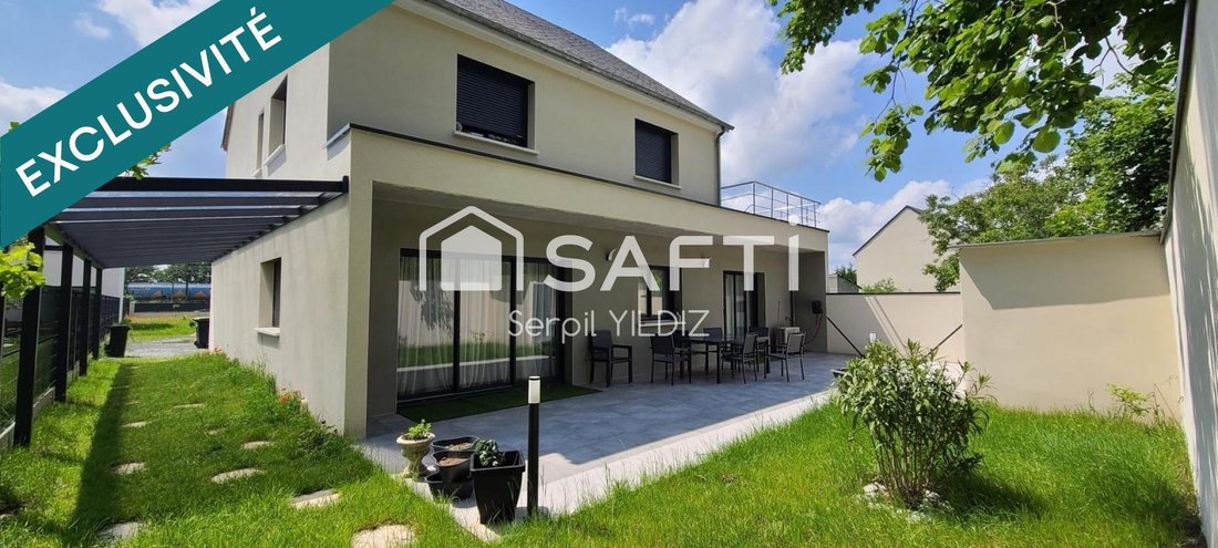House in La Ville-aux-Dames, Centre-Val de Loire, France 2 - 18305445