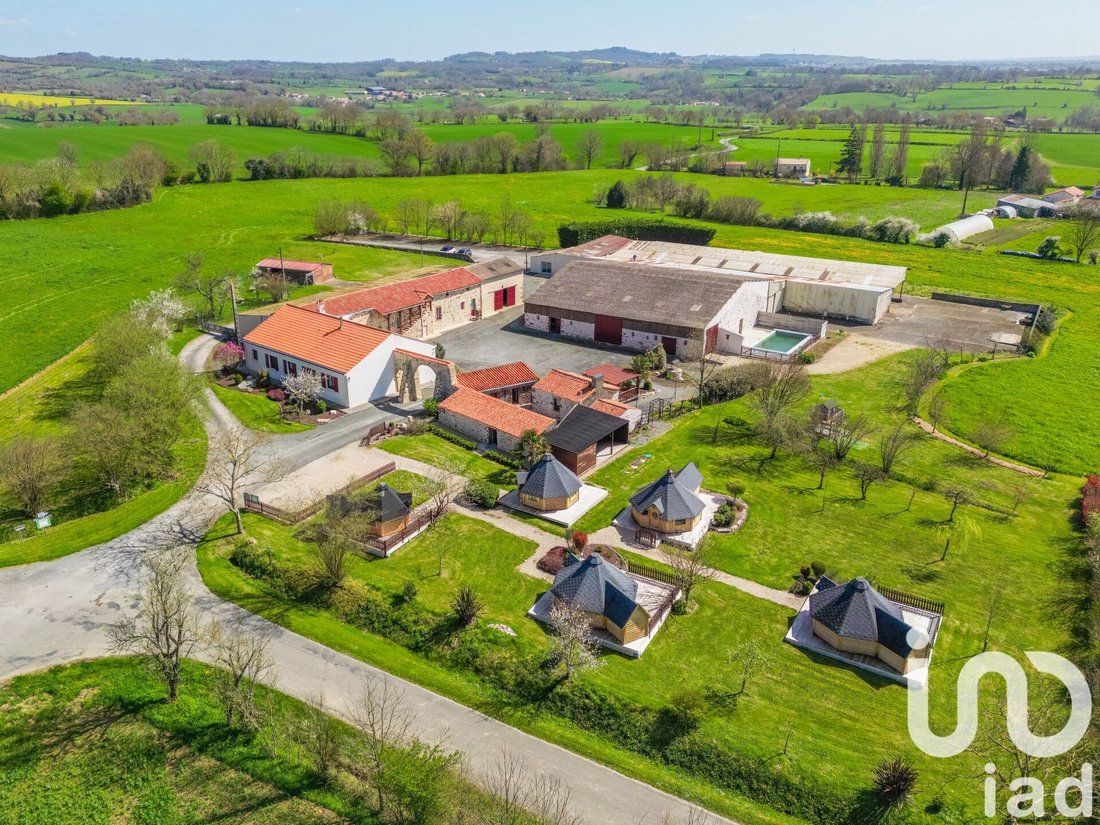 House in Le Boupere, Pays de la Loire, France 2 - 18304873