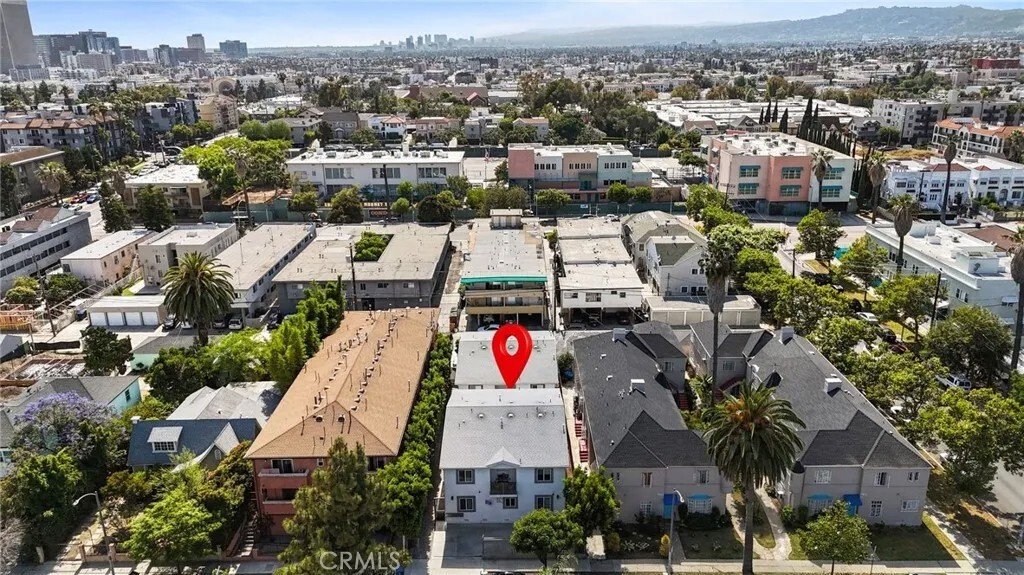 Los Angeles, California, United States 4 - 18303891