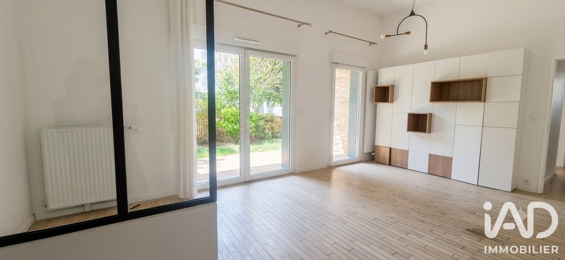 Apartment in La Fontaine-Parc des Sceaux-Croix de Berny-Centre Ville, Antony, France 2 - 17692363