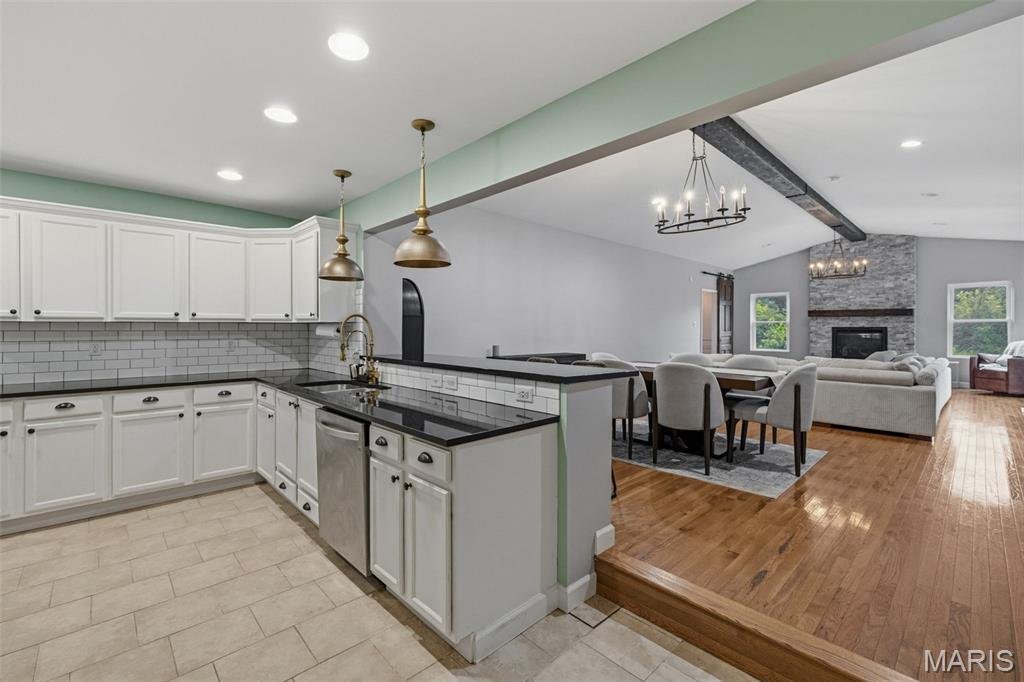 House in Webster Groves, Missouri, United States 2 - 18304046