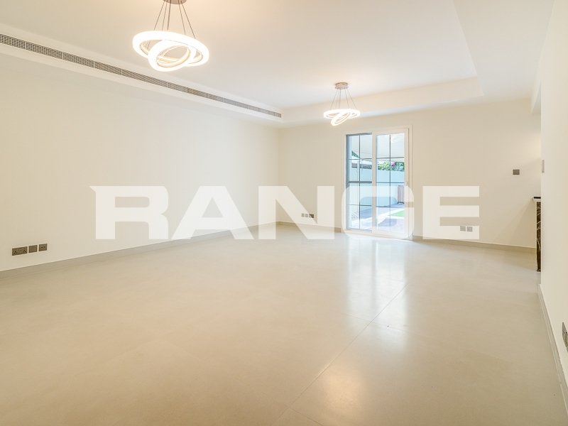 Villa in Wadi Al Safa 6, Wadi Al Safa, Dubai 4 - 18304386
