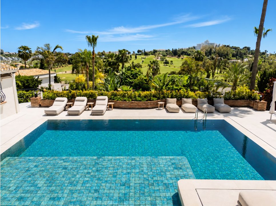 Villa in Marbella, Andalusia, Spain 1 - 18304211