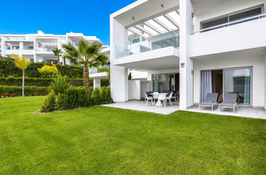 Apartment in Estepona, Andalusia, Spain 2 - 18304220