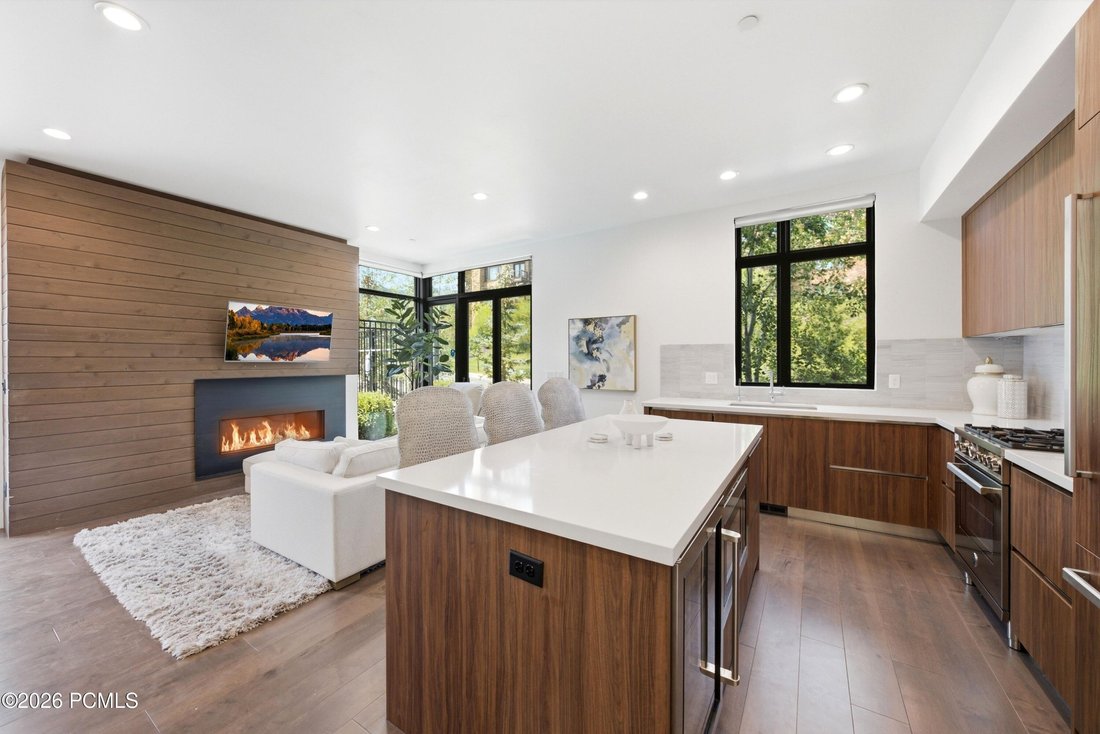 Condo in Park City, Utah, United States 4 - 18304602