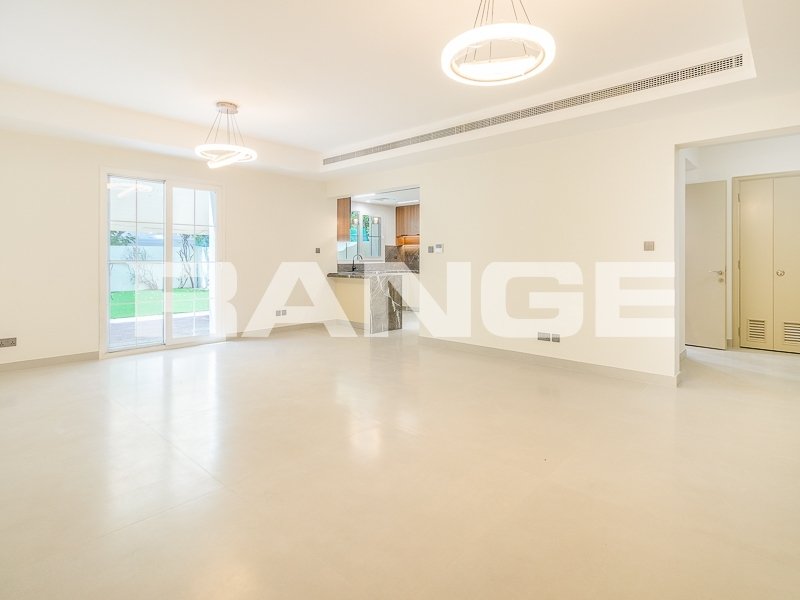 Villa in Wadi Al Safa 6, Wadi Al Safa, Dubai 2 - 18304386