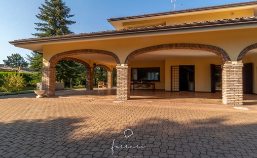 Villa in Castelnuovo Rangone, Emilia-Romagna, Italien 1