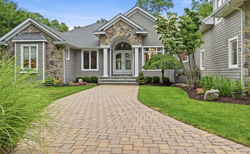 House in Calverton, New York, United States 1
