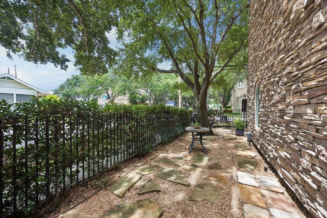 House in Houston, Texas, United States 5 - 18305283